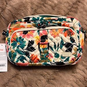 NWT Lug Carousel in Bloom Sand